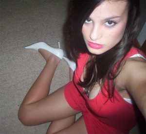 Echange photo porno et moment sexe avec une jeune épouse 09