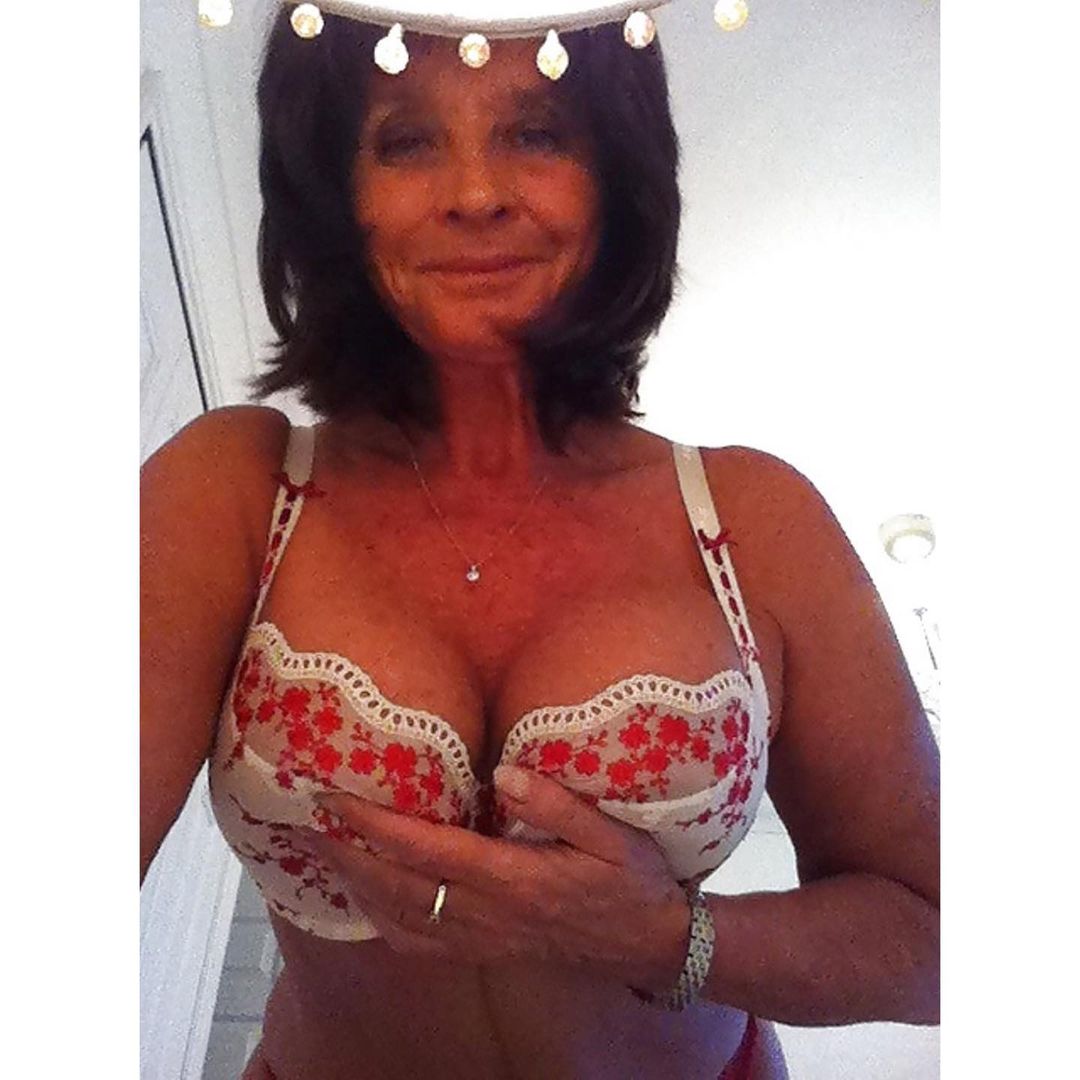 Milf nue du 93 à baiser