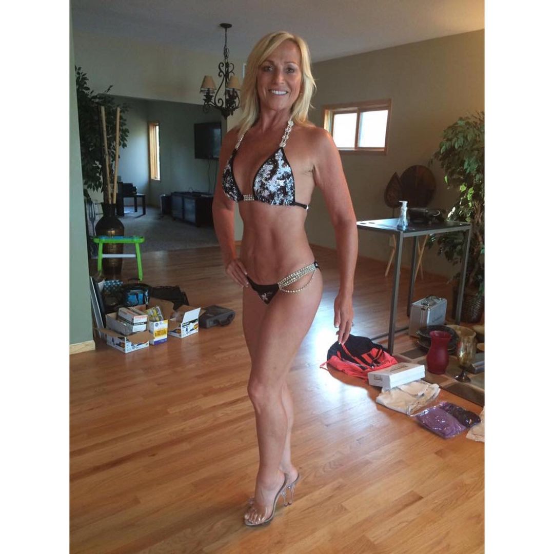Nude et baise avec milf sexy du 40