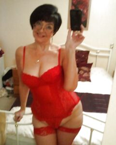 Nude et baise avec milf sexy du 70